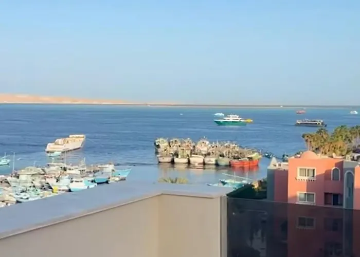 امام المارينا 3 غرف 5 سراير Apartman Gurdaka